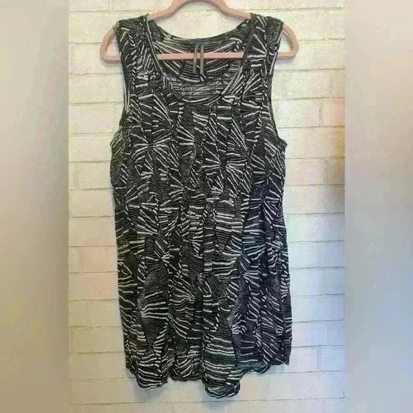 Anthropologie Large Riley Smocked Tunic Sleeveless Tank Navy Ice Blue Geometric - Picture 3 of 5